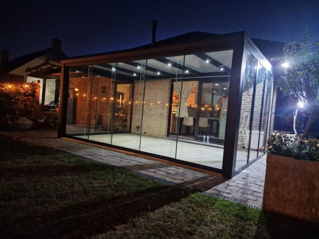 Veranda Wintergarten FS Überdachung IMG-20250729-WA0020 Terrassendach